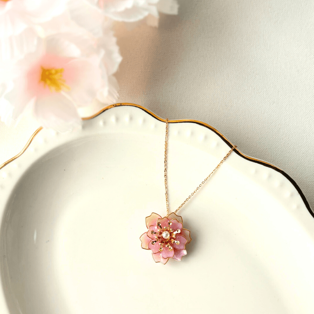 【八重桜】ネックレス ピンクのグラデーション サージカルステンレス 金属アレルギー対応 受注生産 春の新作